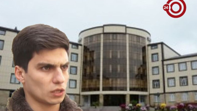 <p><b>UNEC tələbələrin diplomunu niyə vermir? - <font color="#ff0000">Kütləvi şikayət var </font></b></p>